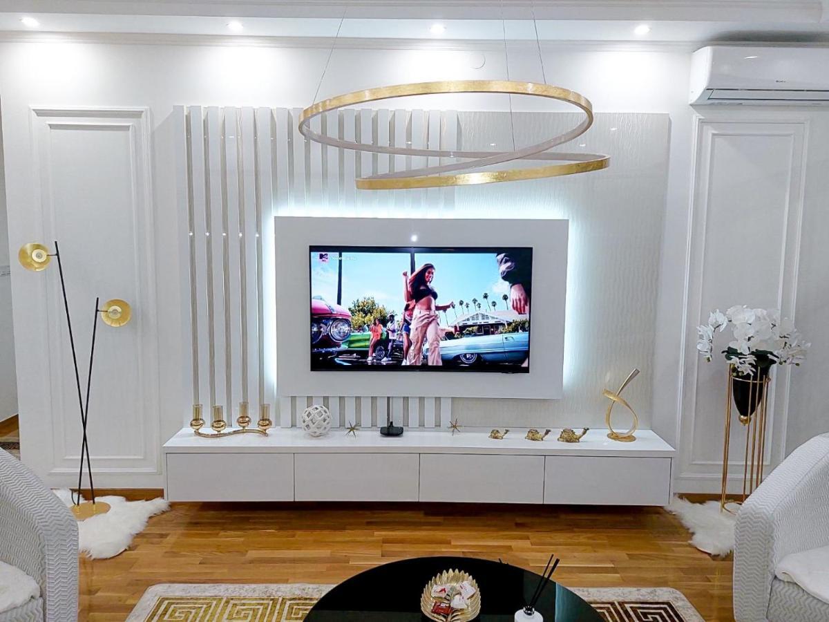 Luxury Apartment Karic Free Parking 투즐라 외부 사진