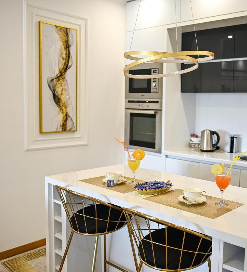 Luxury Apartment Karic Free Parking 투즐라 외부 사진