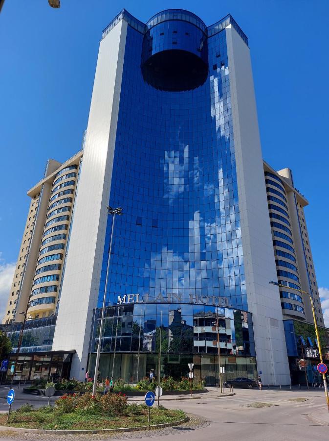 Luxury Apartment Karic Free Parking 투즐라 외부 사진